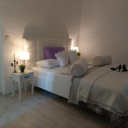 Apartment Jozefina โปเรช ภายนอก รูปภาพ