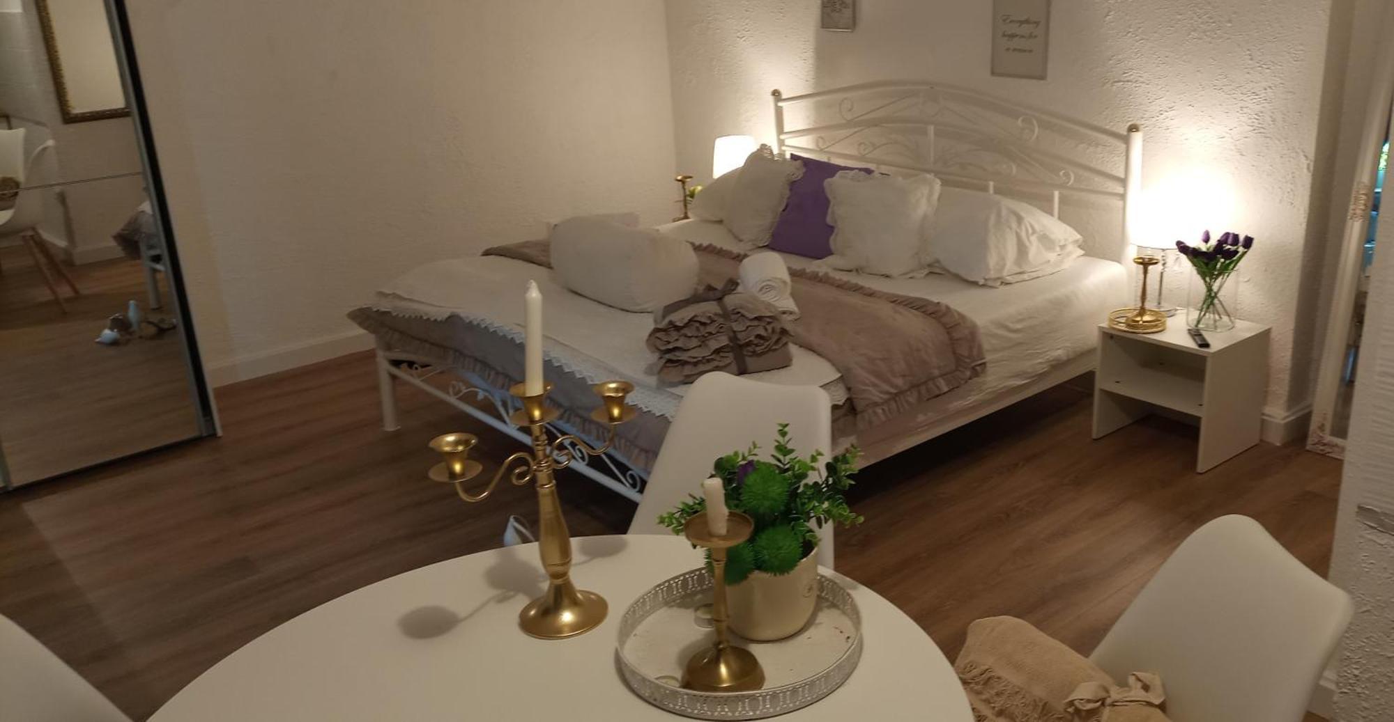 Apartment Jozefina โปเรช ภายนอก รูปภาพ